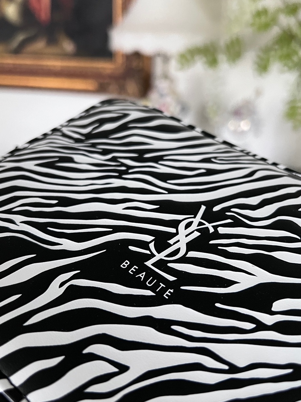 New! Yves Saint Laurent Zebra Print Toiletry Pouch - Picture 3 of 9